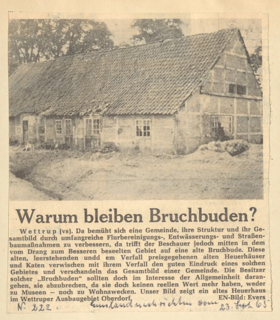 Altes, leerstehendes Heuerhaus im Wettruper Ausbaugebiet Oberdorf, das dem Verfall preisgegeben ist.