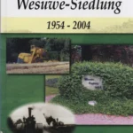 Buchcover der Festschrift '50 Jahre Wesuwe-Siedlung 1954–2004' mit historischen und modernen Landwirtschaftsfotos.