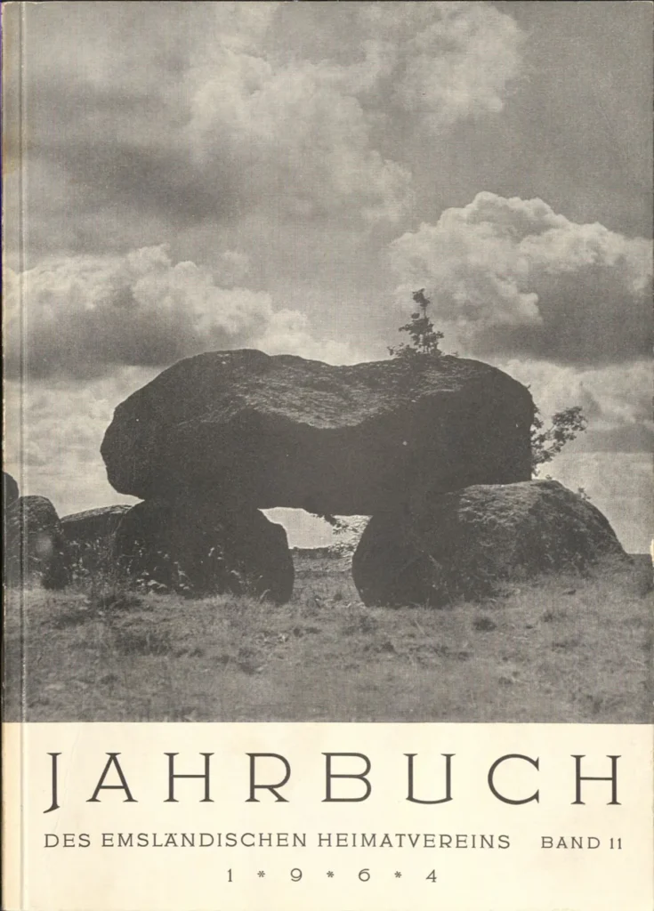 Titelbild des Jahrbuchs des Emsländischen Heimatvereins, Band 11, 1964, mit einem prähistorischen Steingrab unter bewölktem Himmel.